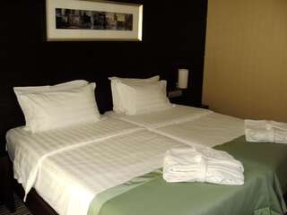 Отель Olives City Hotel София One-Bedroom Apartment with Hot Tub and Balcony-1