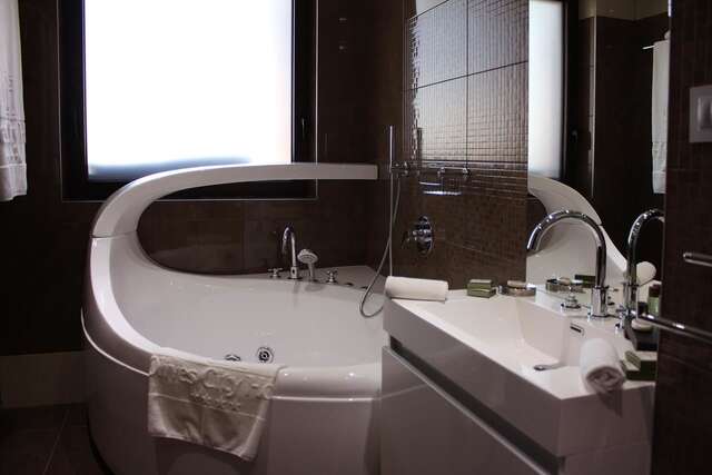 Отель Olives City Hotel София-11